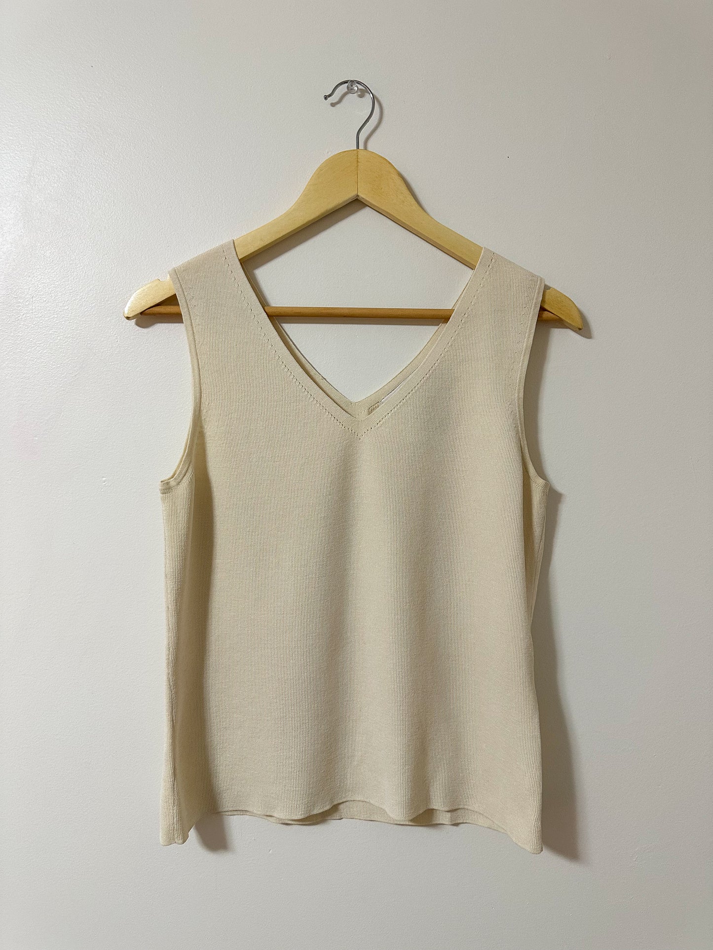 Vintage x Jones Studio Cream Sleeveless Top (M)