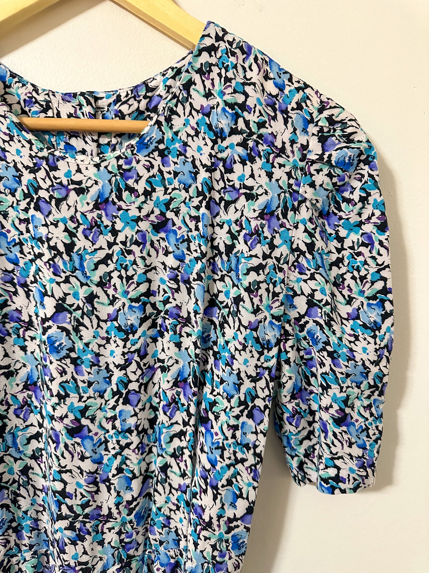 Vintage x Blue and Purple Floral Dress (XS)