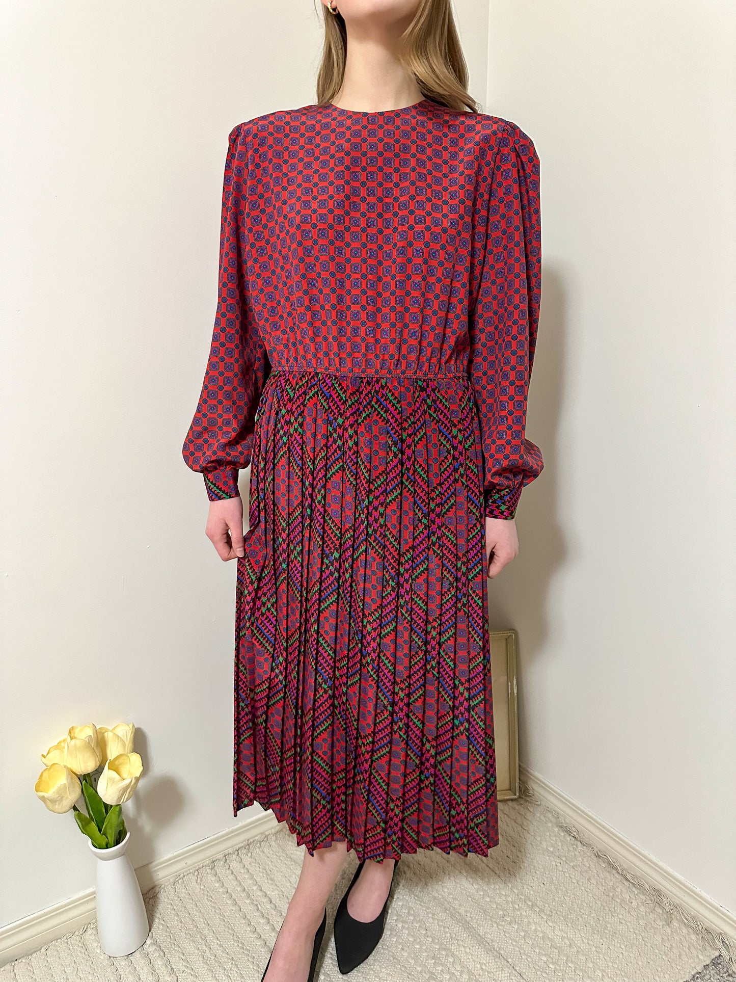 Vintage x Lady Carol Patterned Pleated Dress (L/XL)