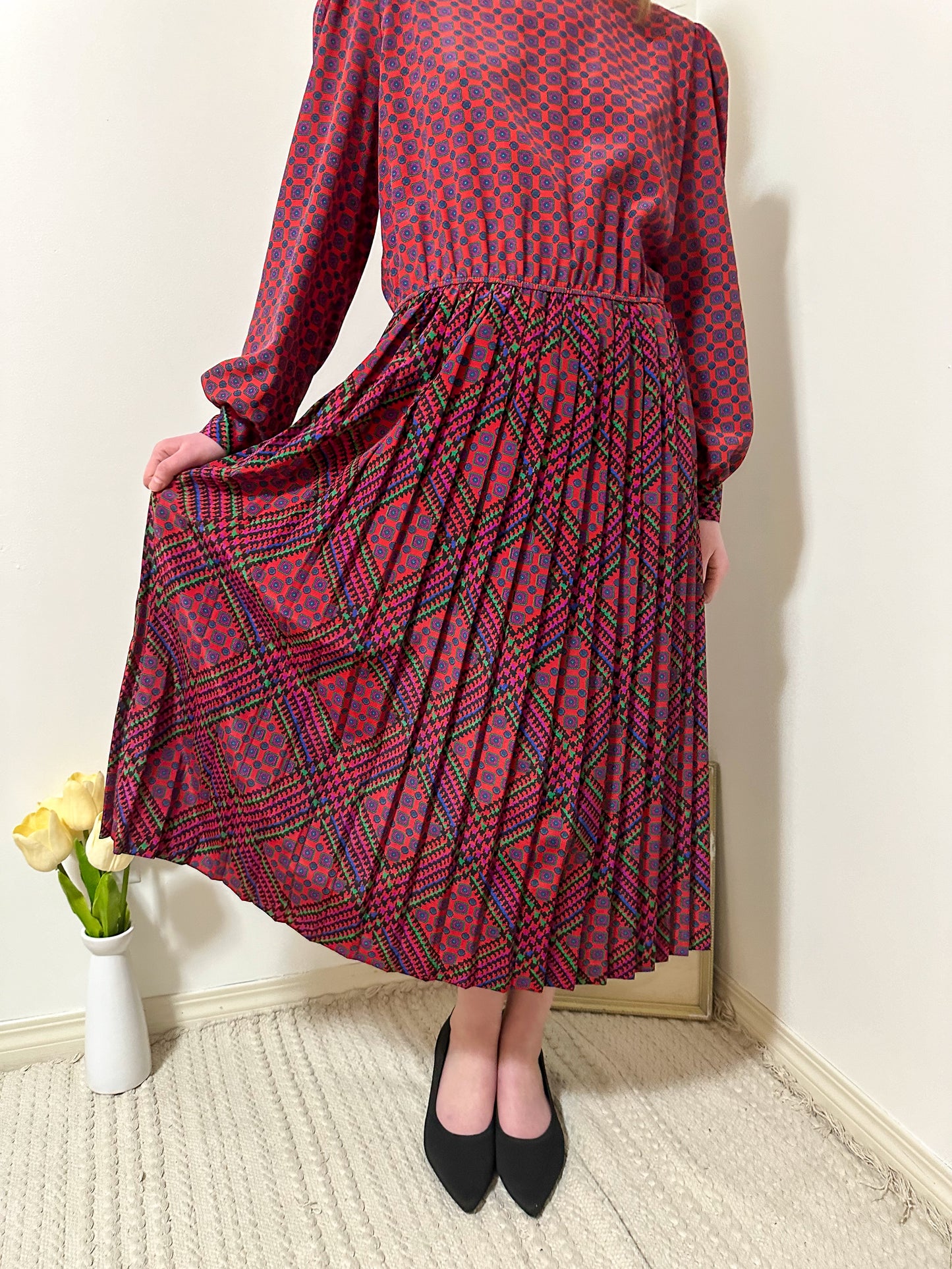 Vintage x Lady Carol Patterned Pleated Dress (L/XL)