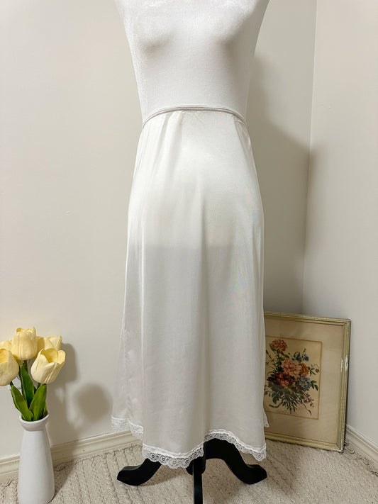 Vintage x Truly Intimates White Half-Slip (M/L)