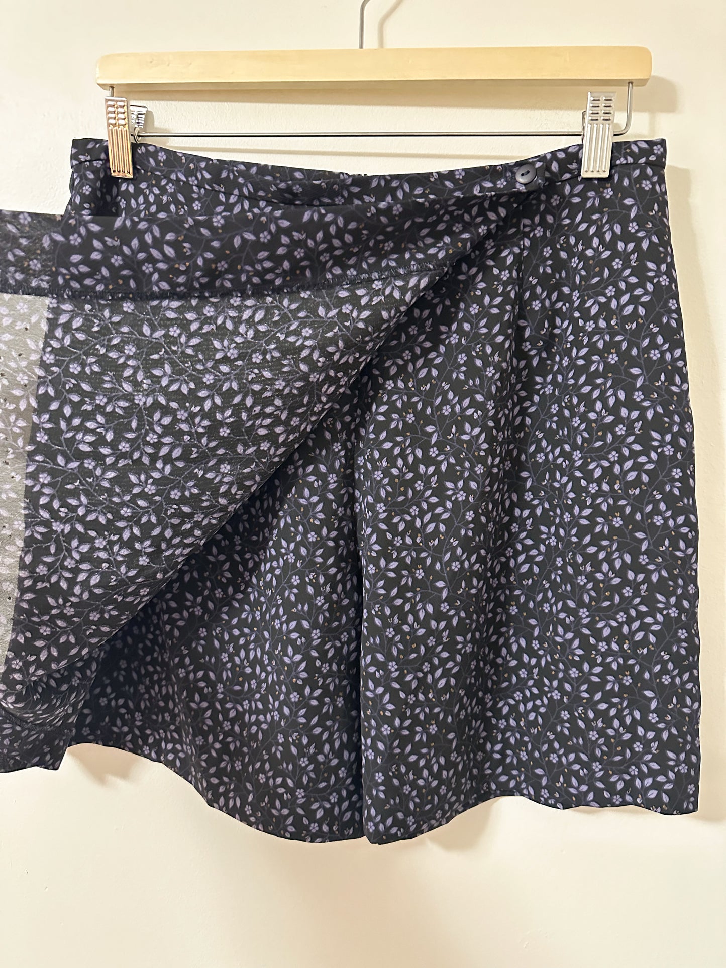 Vintage x Mantles Purple Floral Skort (L)