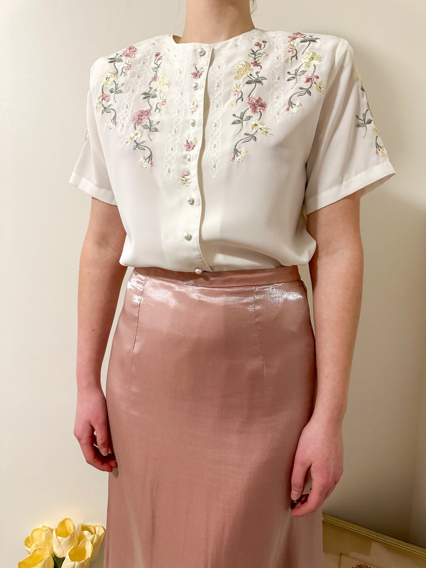 Vintage x V.I.Petites White Embroidered Blouse (L)