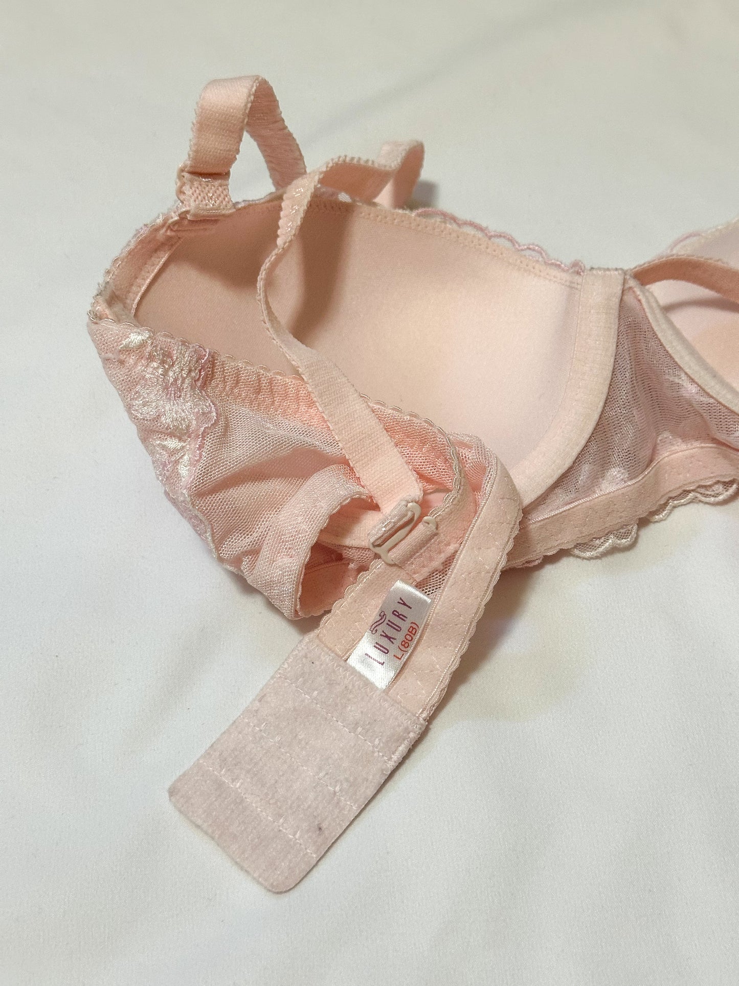 Vintage x Baby Pink Detailed Bra (36B)