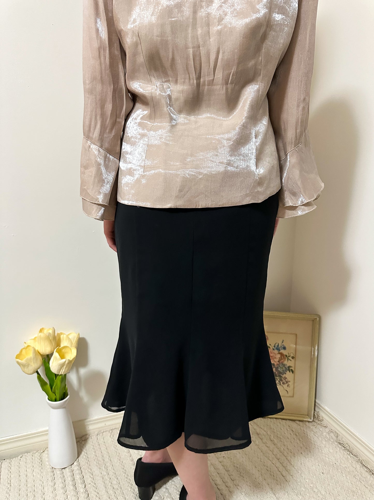 Vintage x Laura Black Flowy Skirt (M)