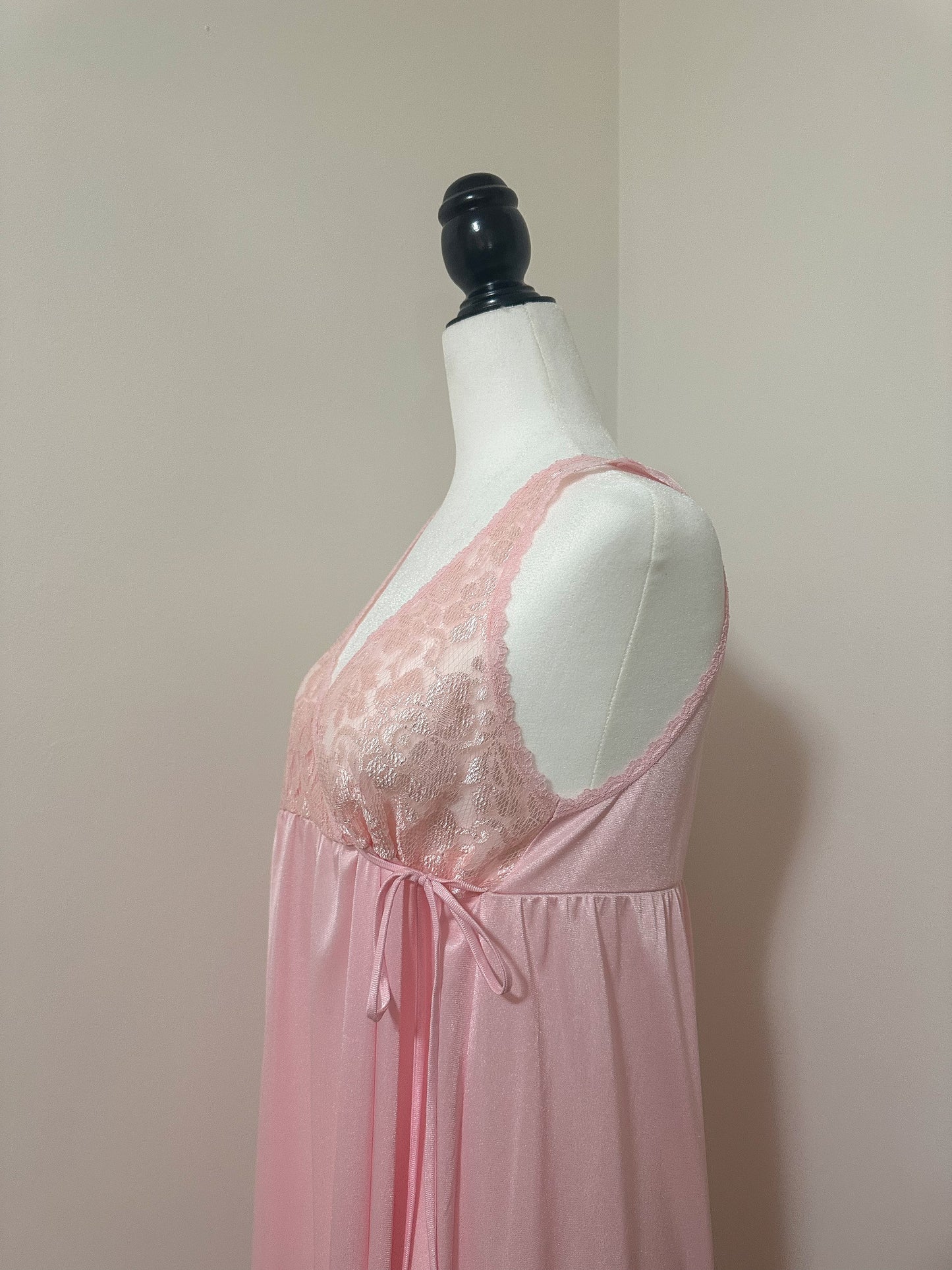 Vintage x Kayser Pink Lace Nightgown (M)