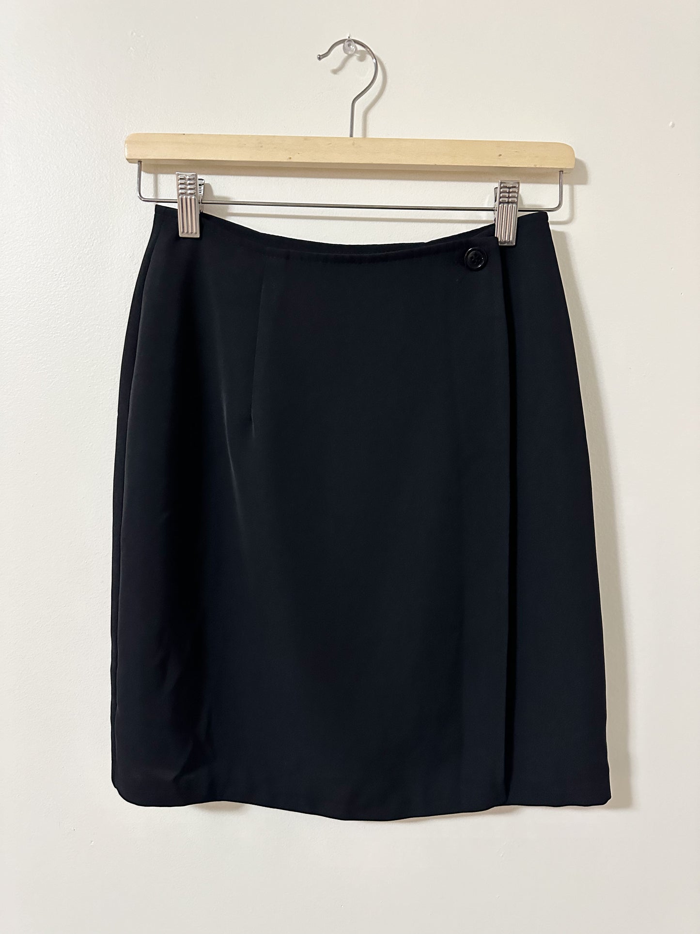 Vintage x Classique Collections Black Skirt (S)