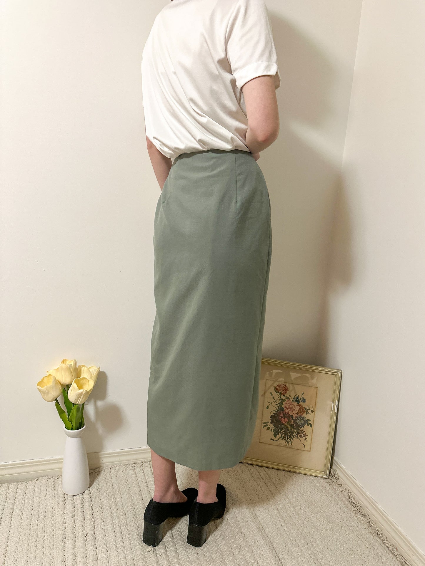 Vintage x Sage Green Skirt (S)