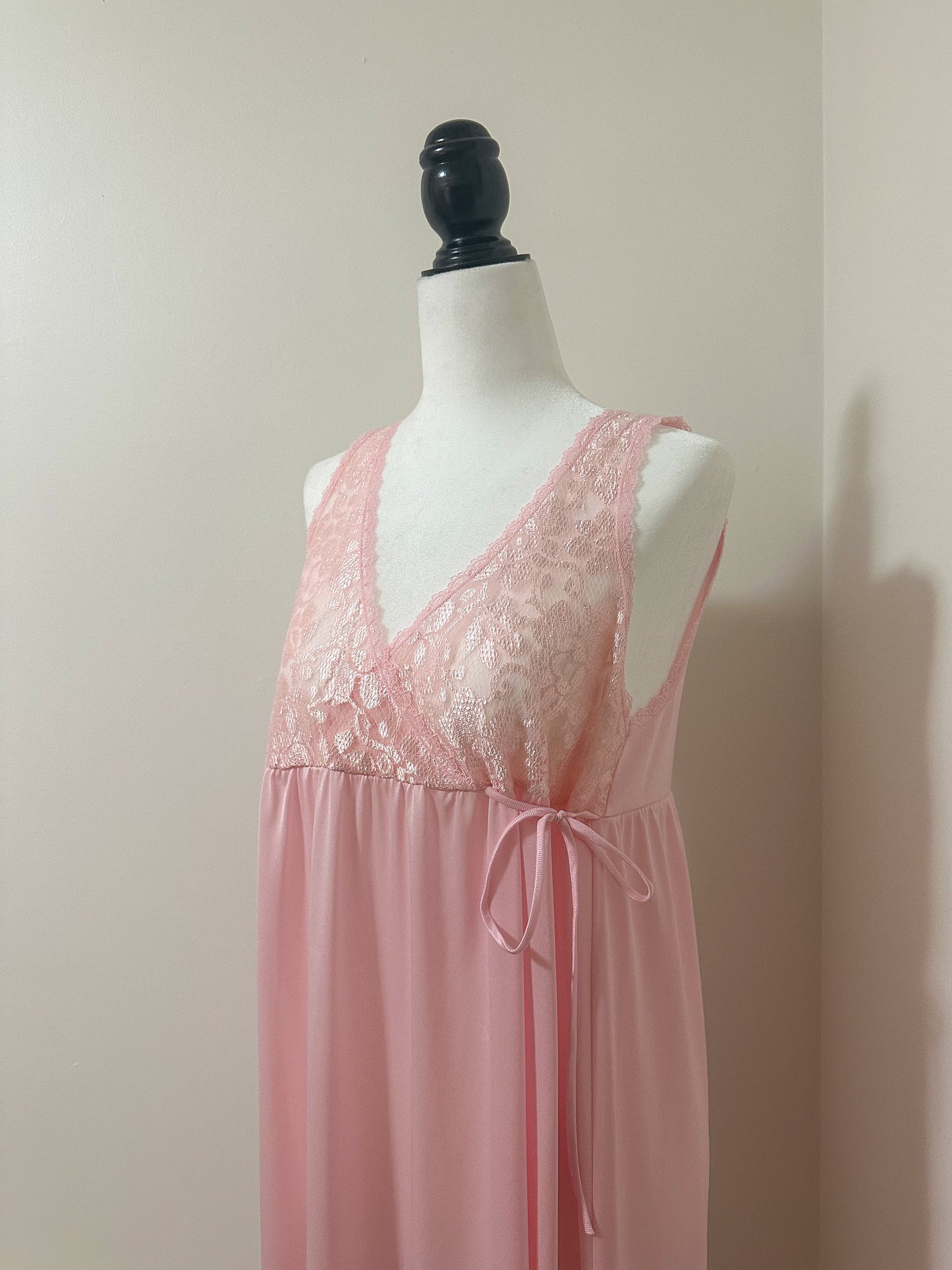 Vintage x Kayser Pink Lace Nightgown (M)