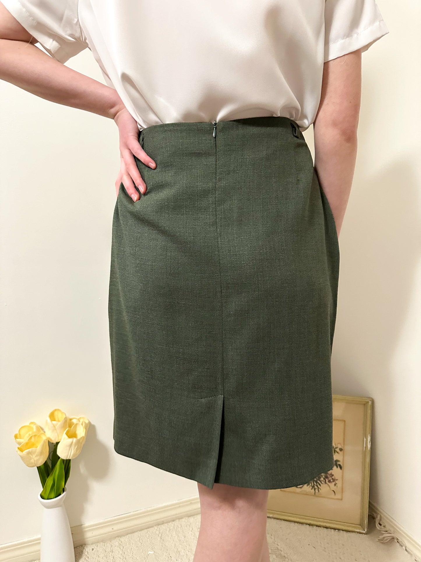 Vintage x Femme De Carriere Wool Skirt (L)