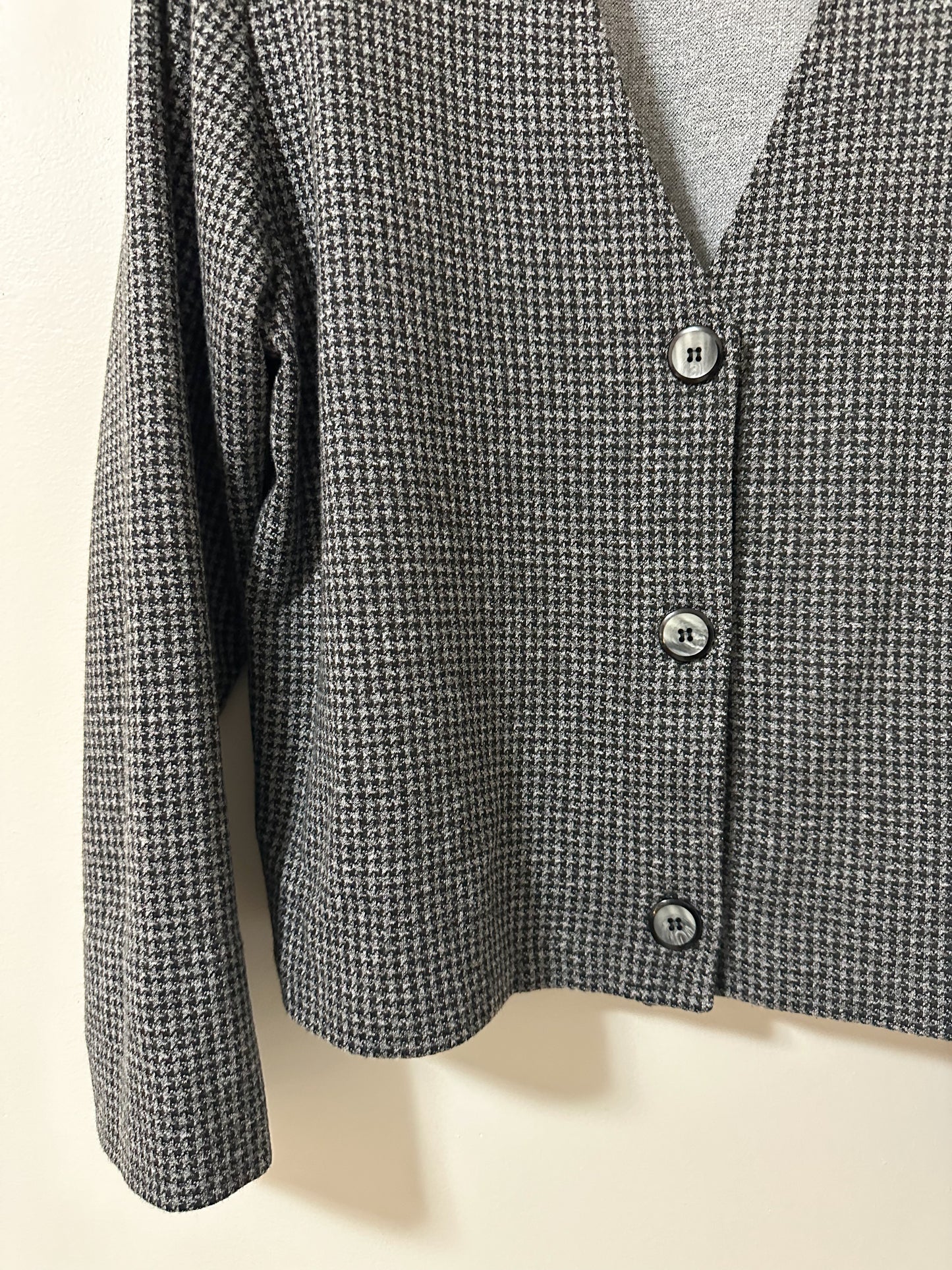 Vintage x Grey Houndstooth Sweater (XL)