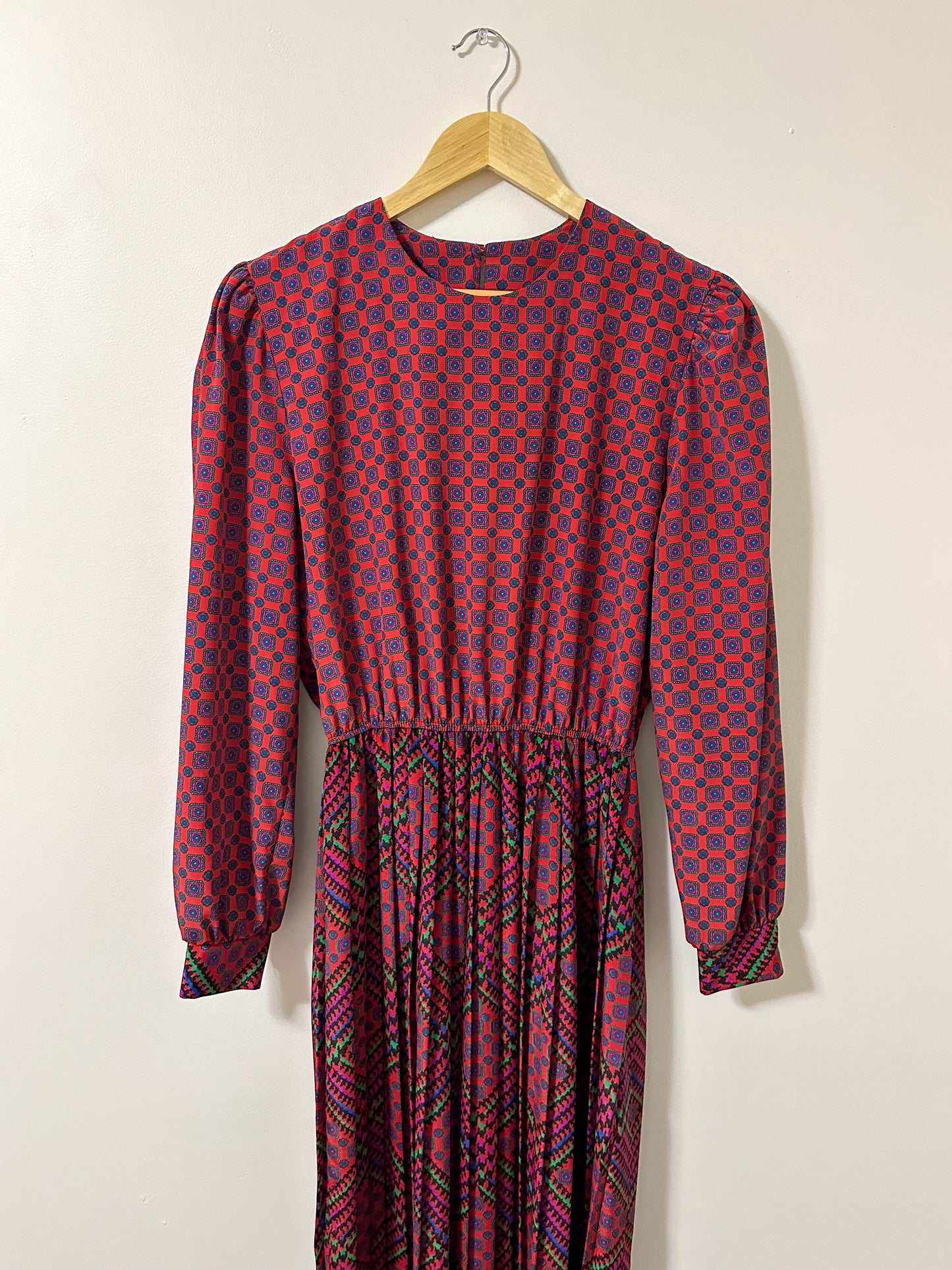 Vintage x Lady Carol Patterned Pleated Dress (L/XL)