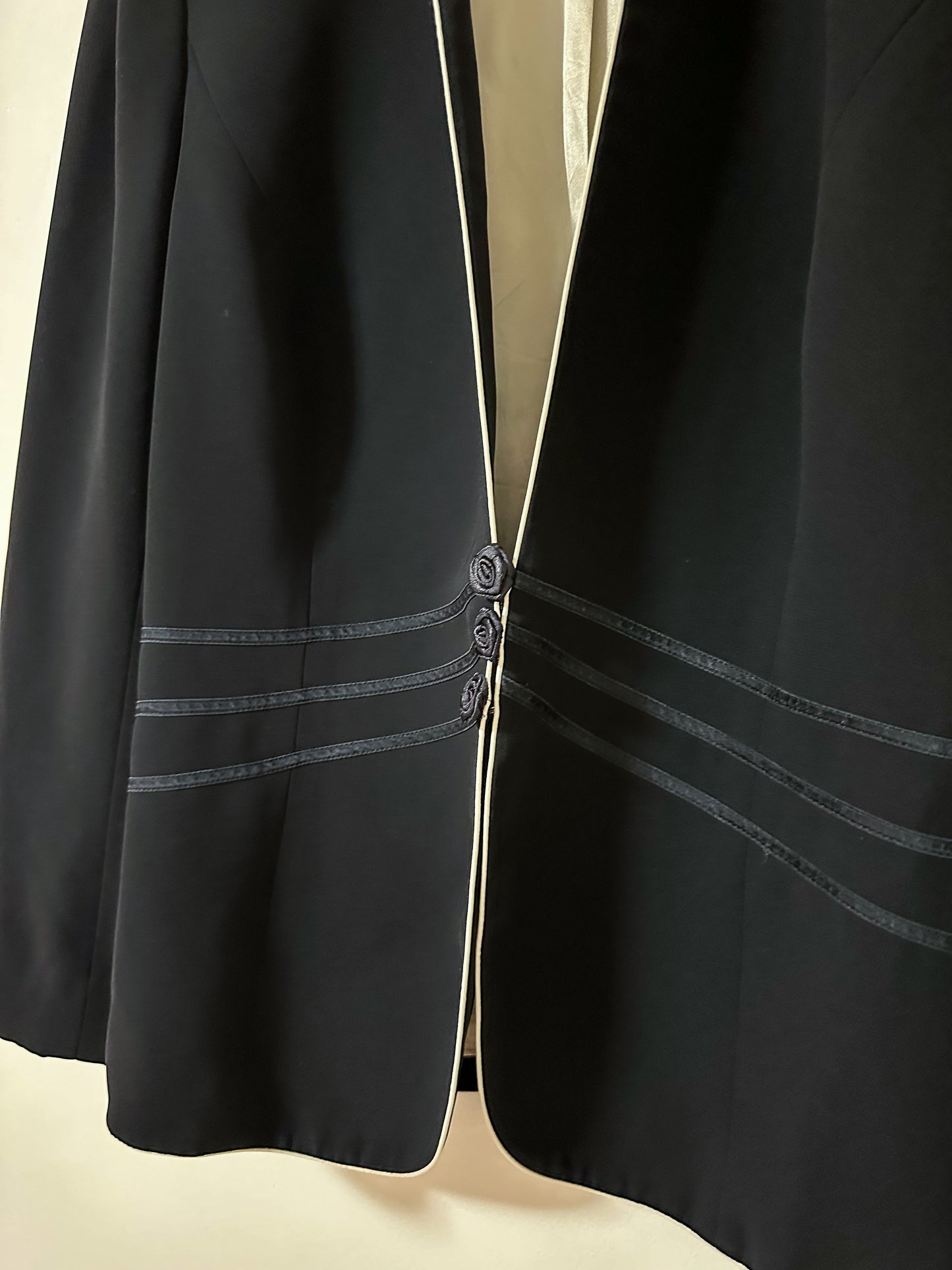 Vintage x Jacques Vert Black Blazer (M/L)