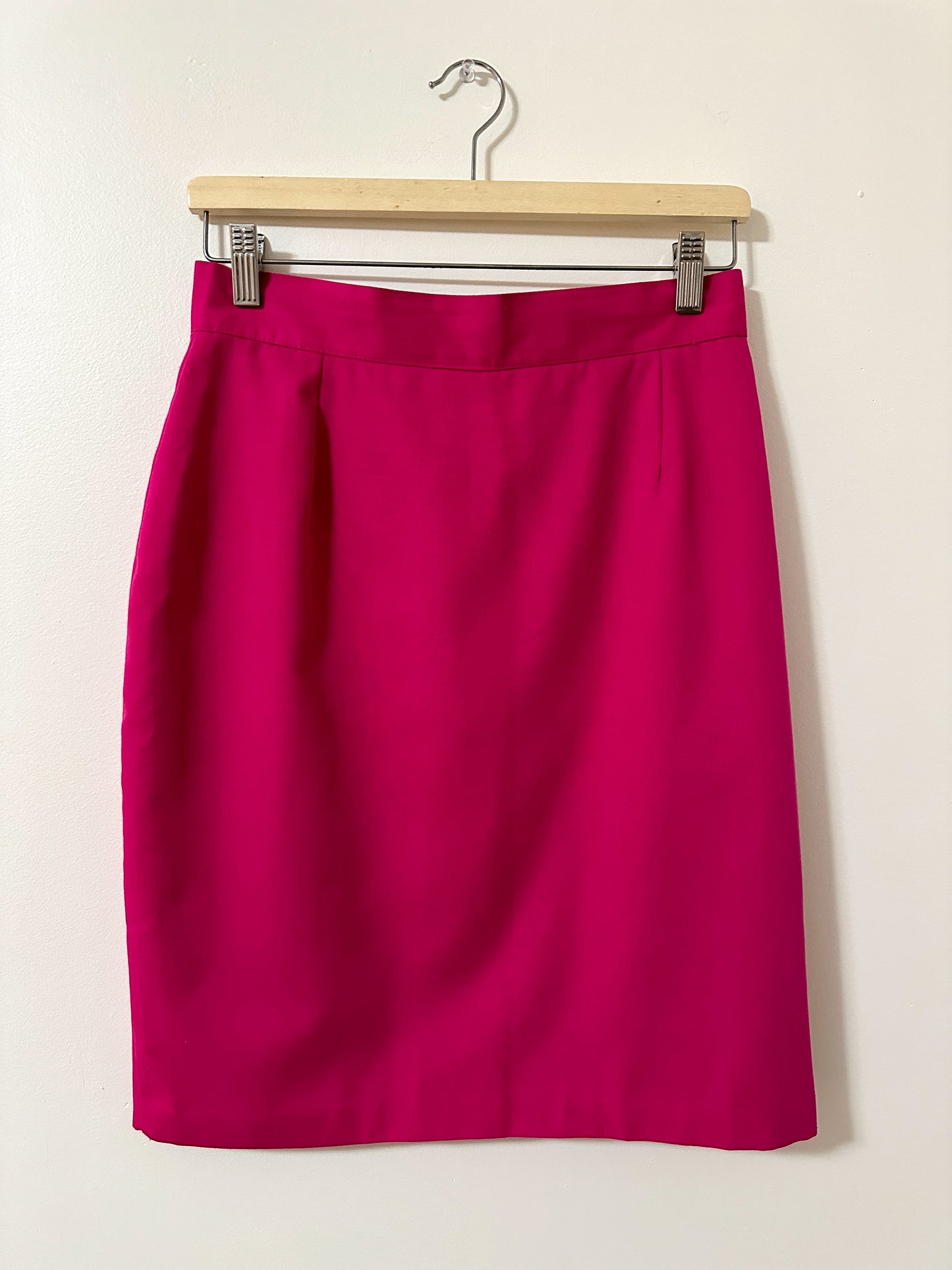 Vintage x Amoretti Hot Pink Skirt (M)