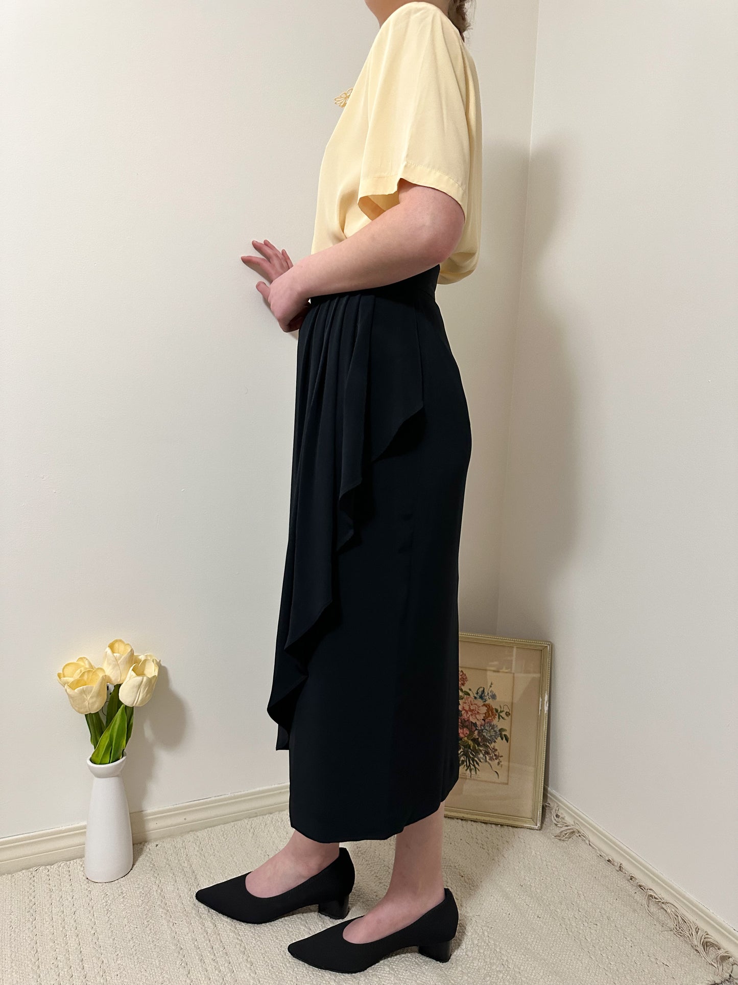 Vintage x Mannequin Black Midi Skirt (M)