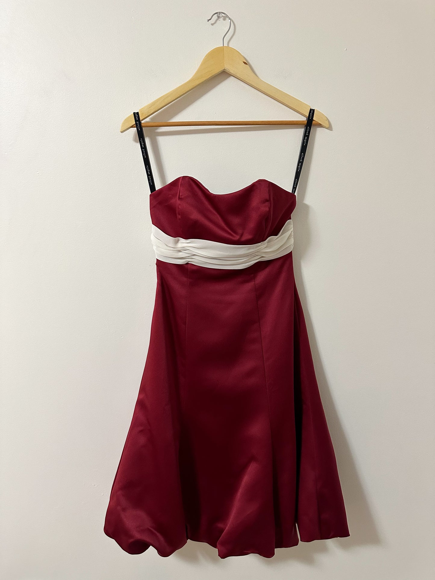 Vintage x Alfred Angelo Red Sleeveless Dress (S)