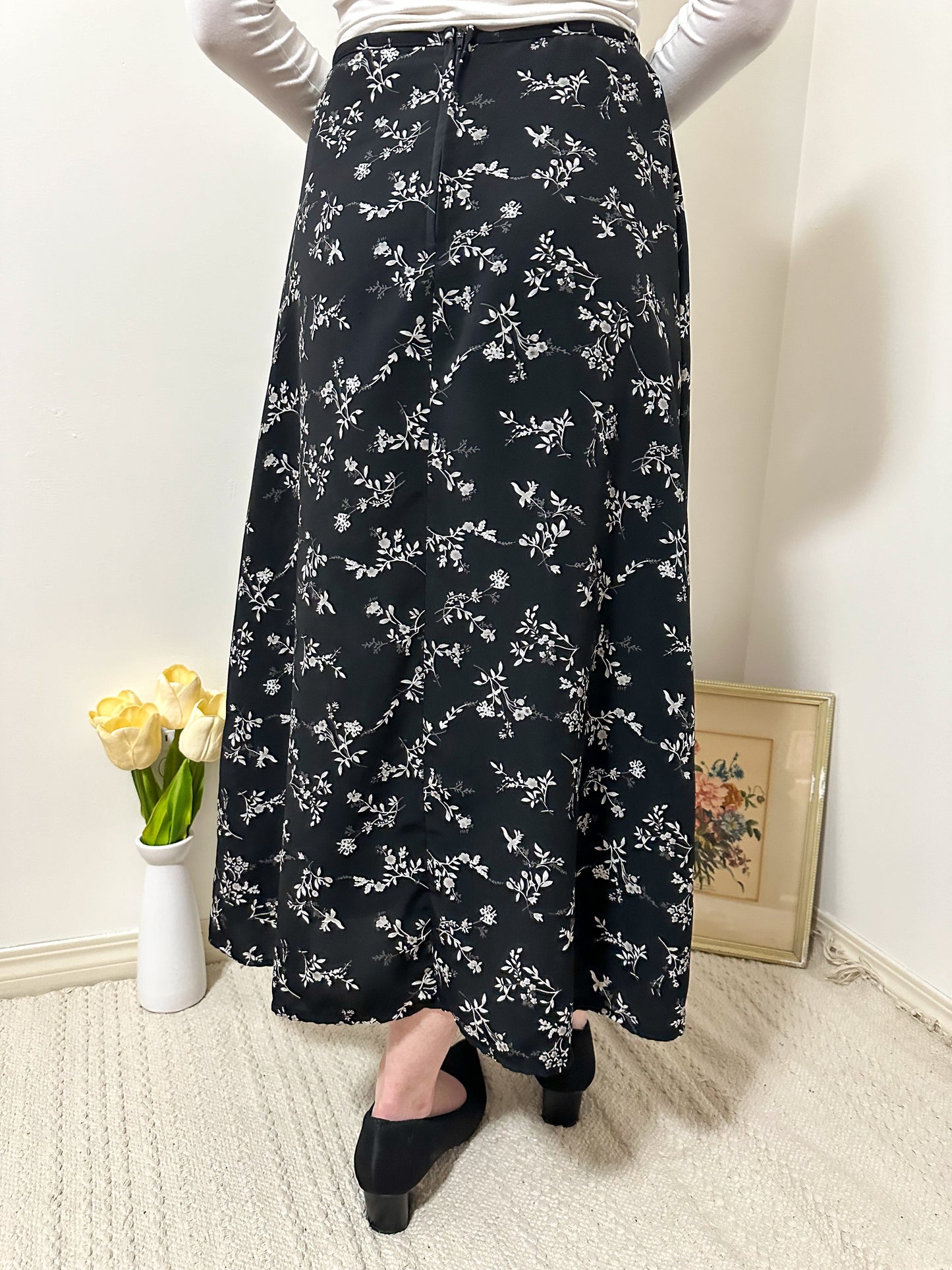 Vintage x Style My Way Floral Midi Skirt (M)