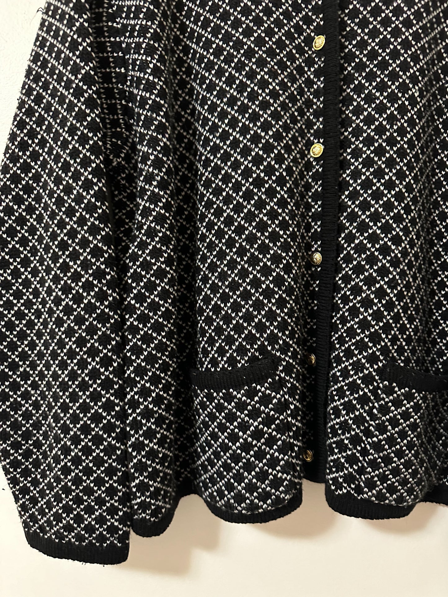 Vintage x Crystal Kole B&W Cardigan (XL/2X)