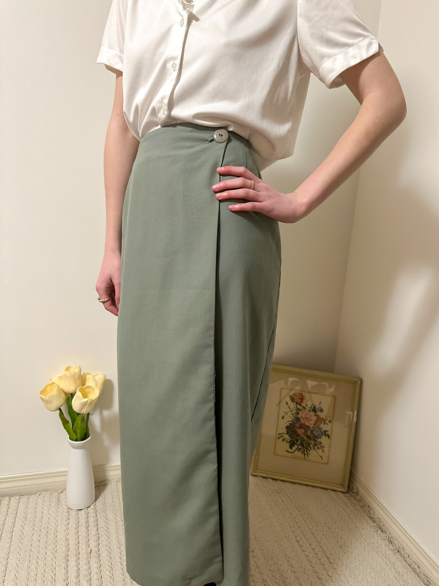 Vintage x Sage Green Skirt (S)