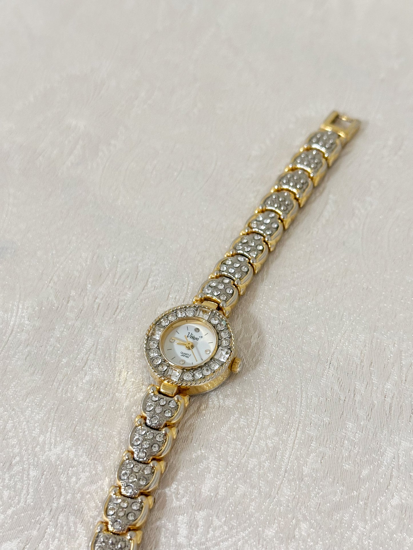 Gold Vivani Quartz Watch