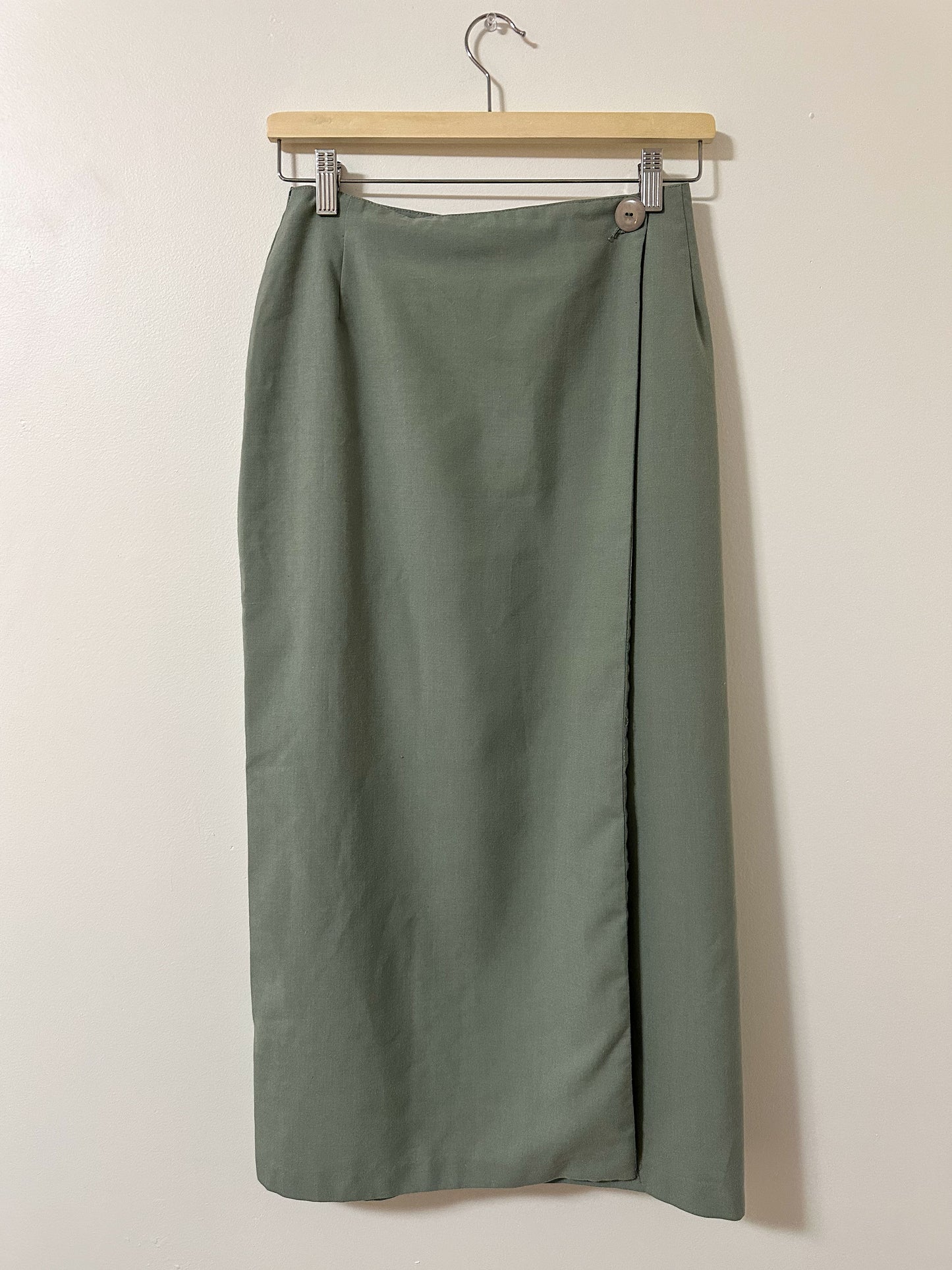 Vintage x Sage Green Skirt (S)