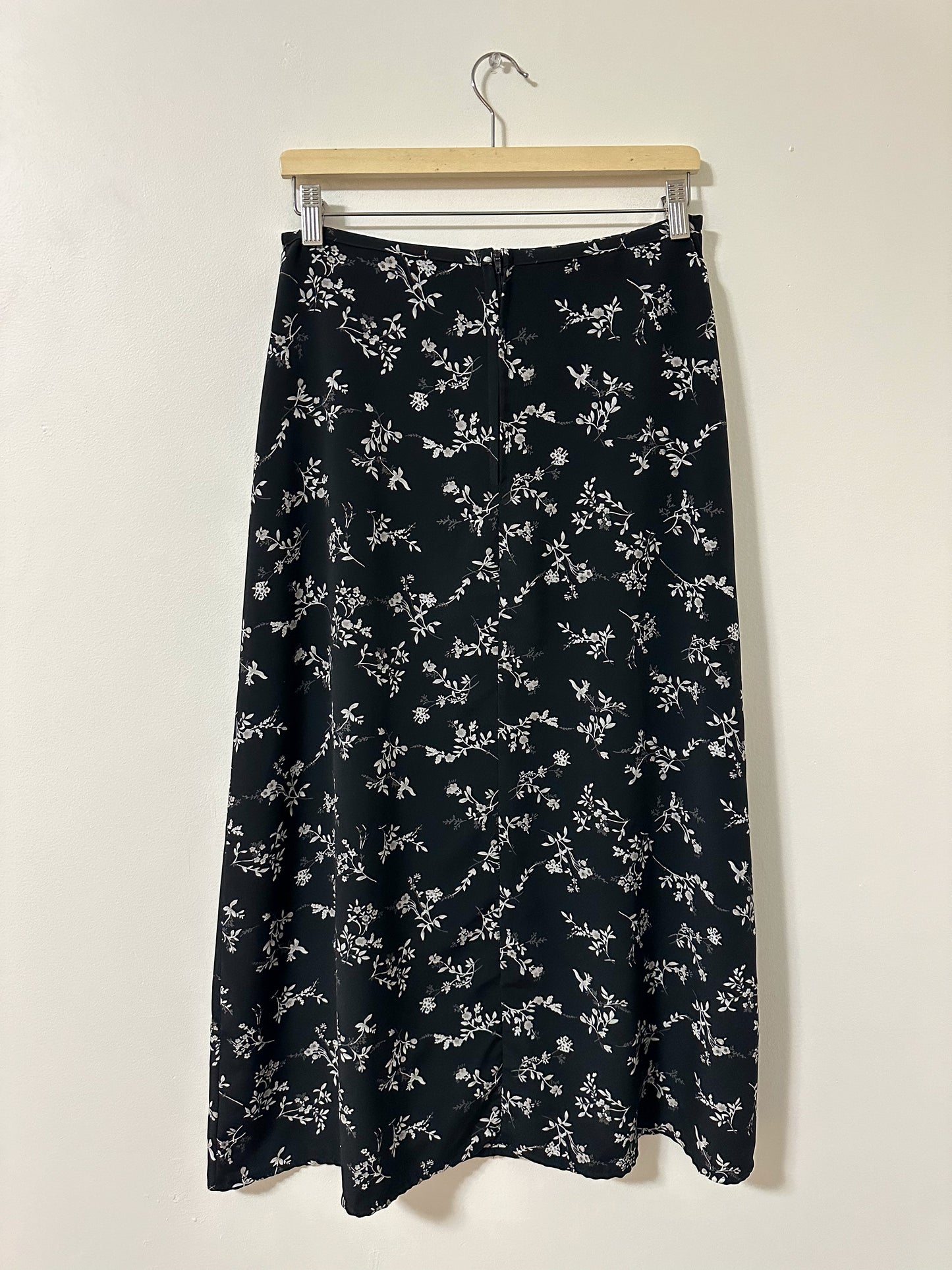 Vintage x Style My Way Floral Midi Skirt (M)