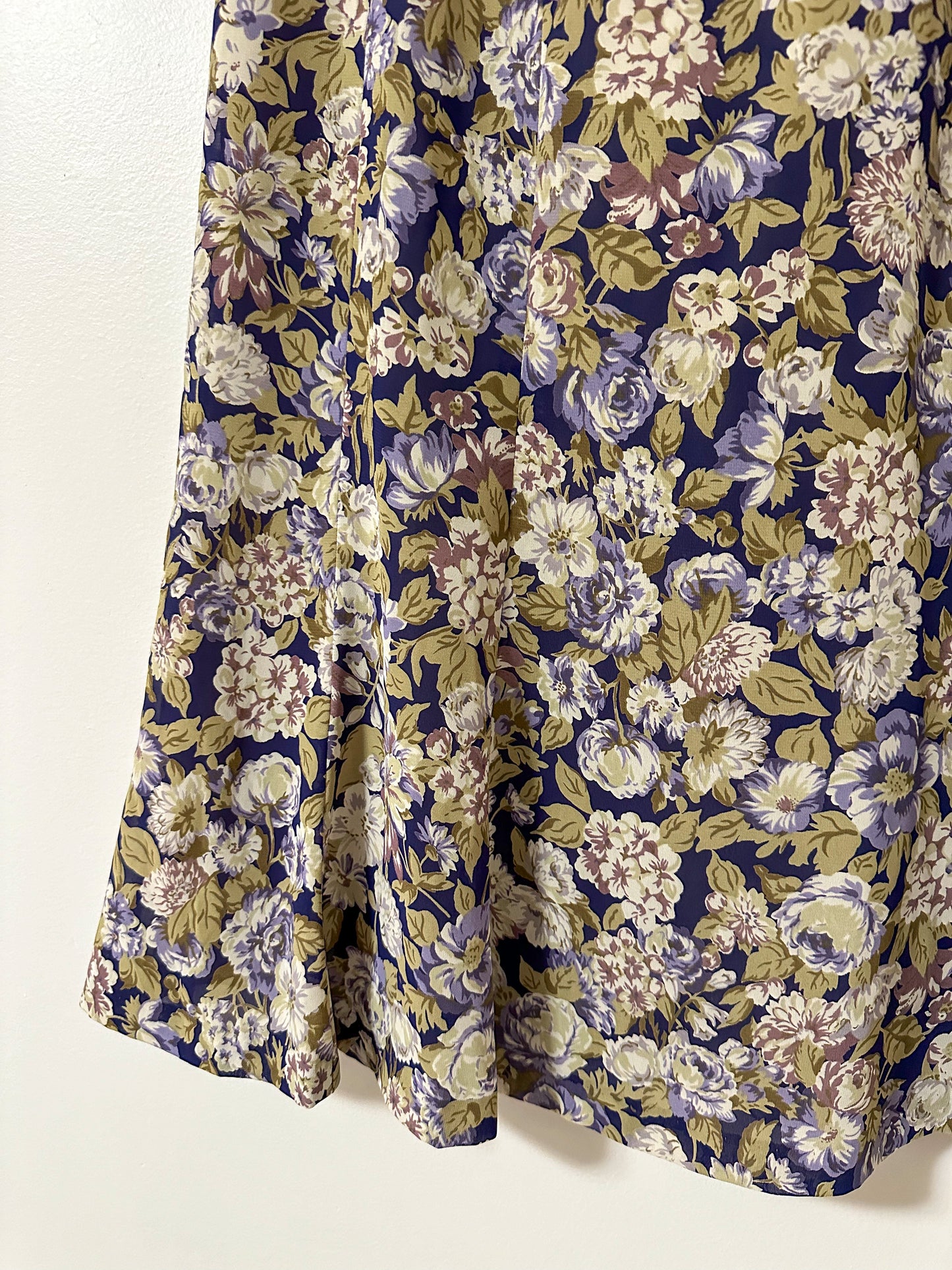 Vintage x FitMe Floral Skirt (M/L)