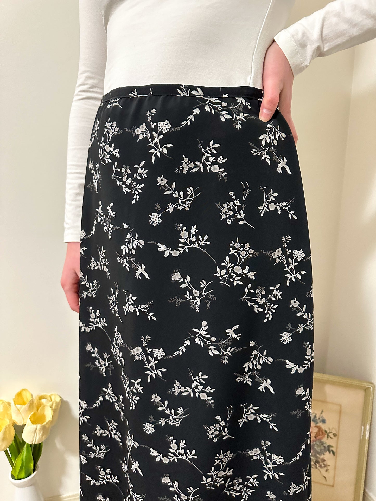 Vintage x Style My Way Floral Midi Skirt (M)