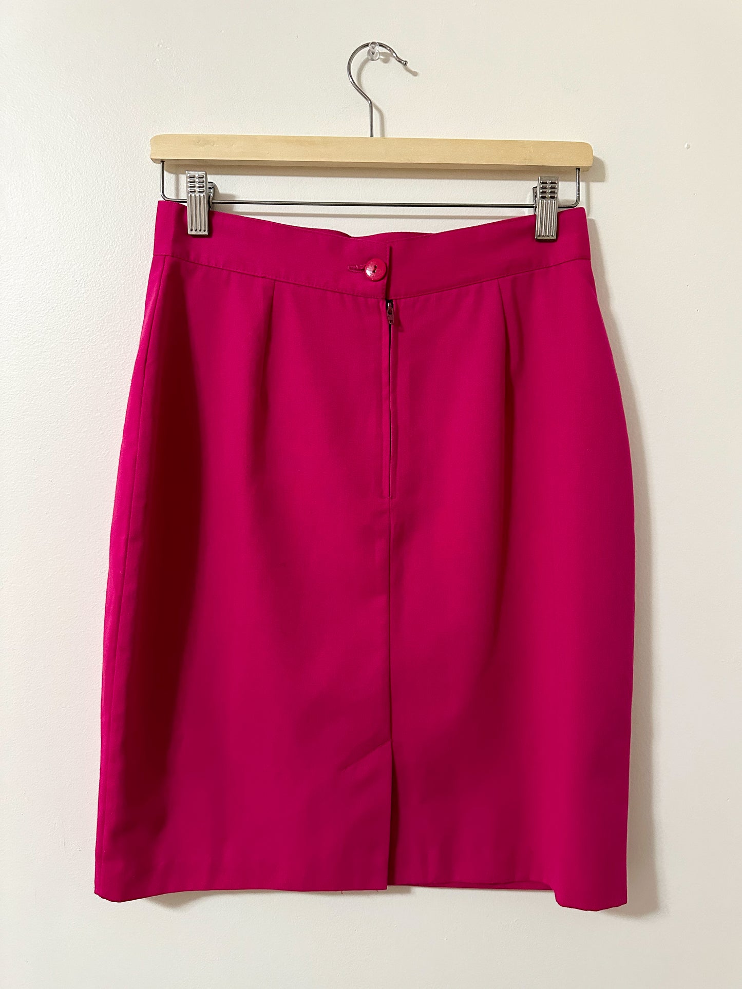 Vintage x Amoretti Hot Pink Skirt (M)